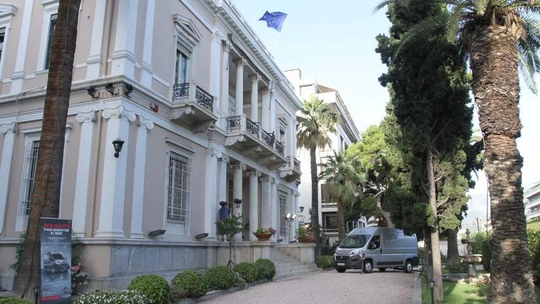 «Ντου» αντιεξουσιαστών στην Ιταλική πρεσβεία
